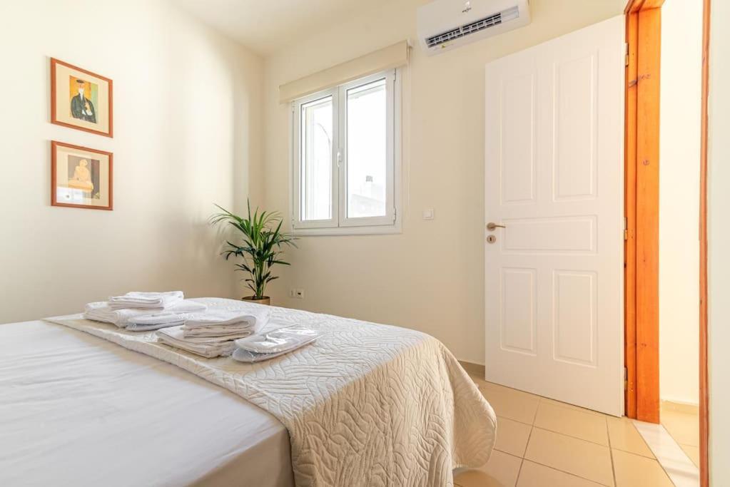 Cozy Apartment In The Heart Of City Center Iraklio Eksteriør billede