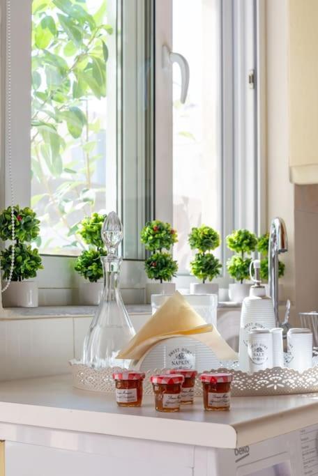 Cozy Apartment In The Heart Of City Center Iraklio Eksteriør billede