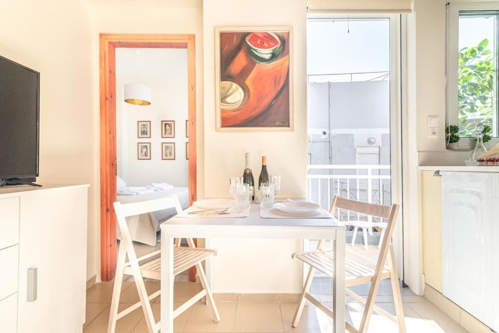 Cozy Apartment In The Heart Of City Center Iraklio Eksteriør billede