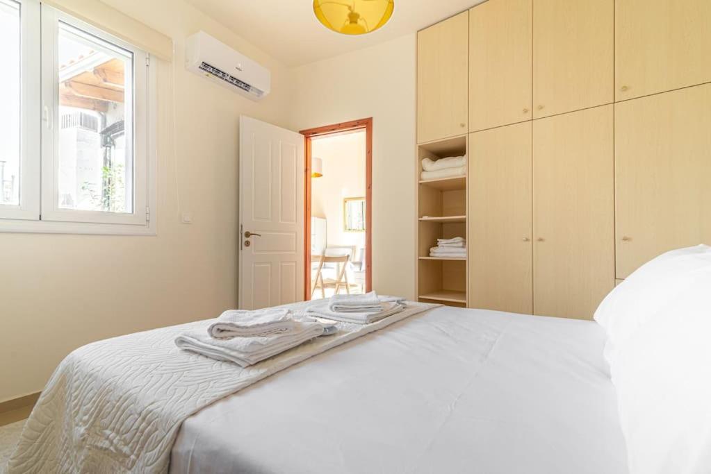 Cozy Apartment In The Heart Of City Center Iraklio Eksteriør billede